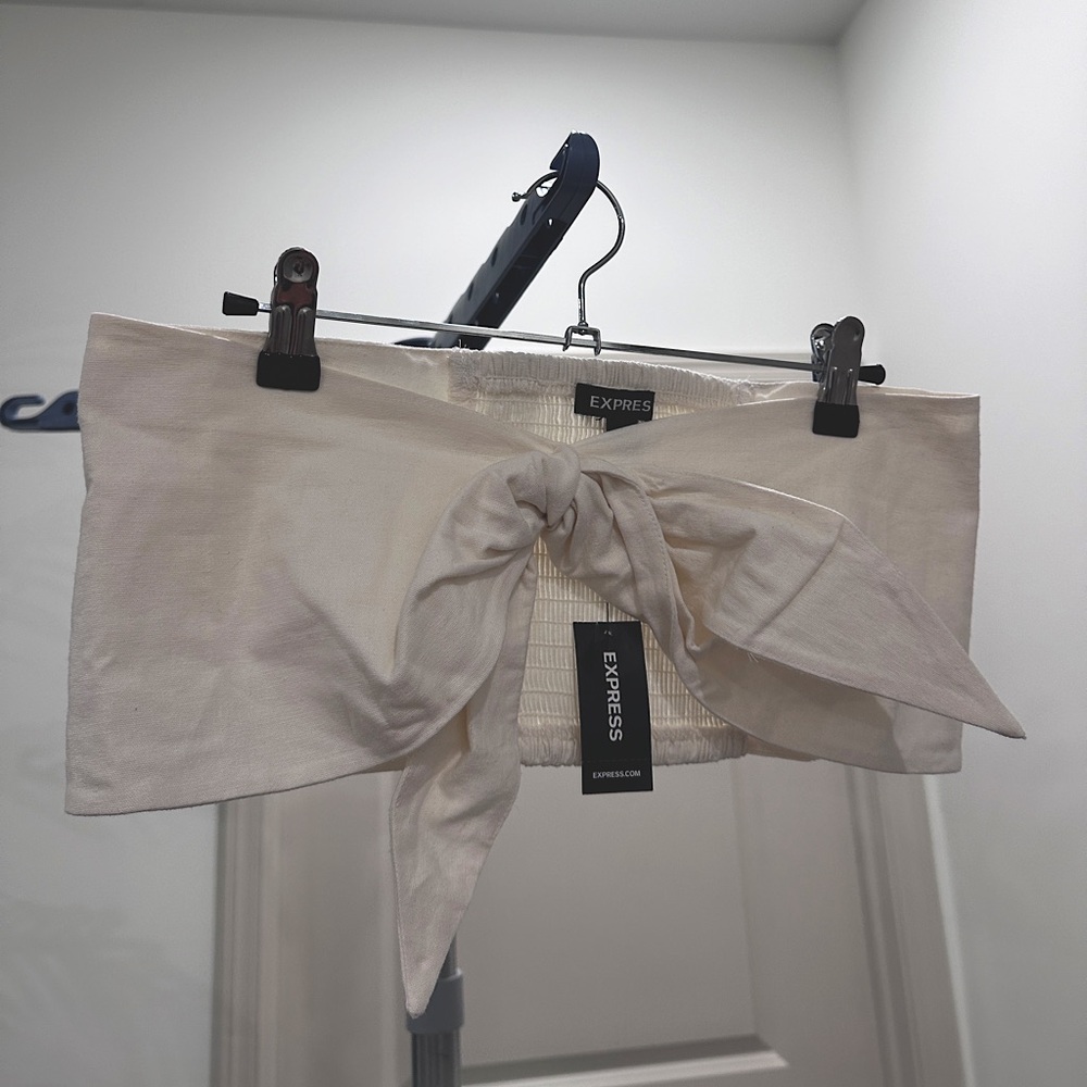 Women’s S Express Strapless white top